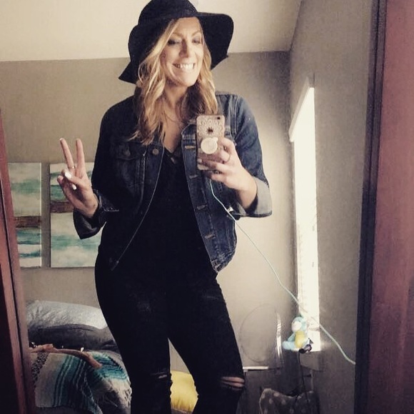 Meet your Posher, Jess - Picture 5 of 7